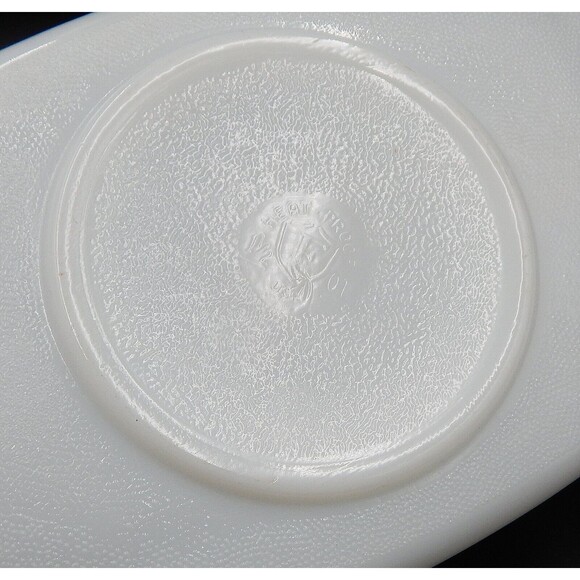 Federal Glass Baking Dish 11 Inch Atomic Starburst Milk Glass Gold Black - Picture 7 of 9